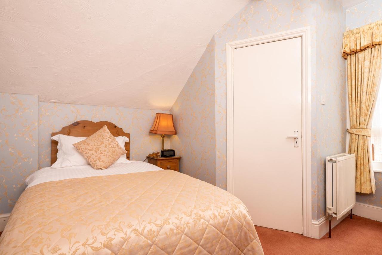 פיינטון Summerhill Hotel מראה חיצוני תמונה