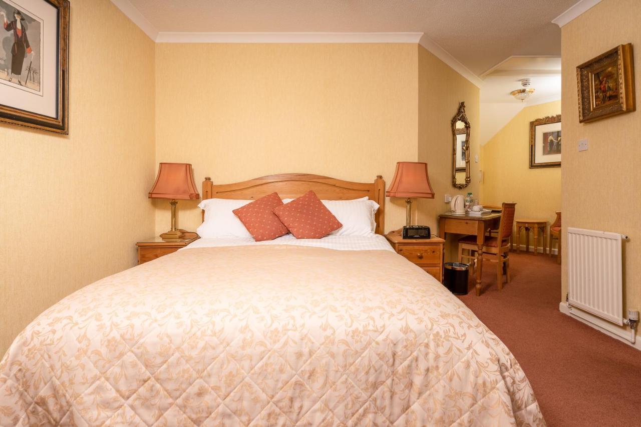 פיינטון Summerhill Hotel מראה חיצוני תמונה