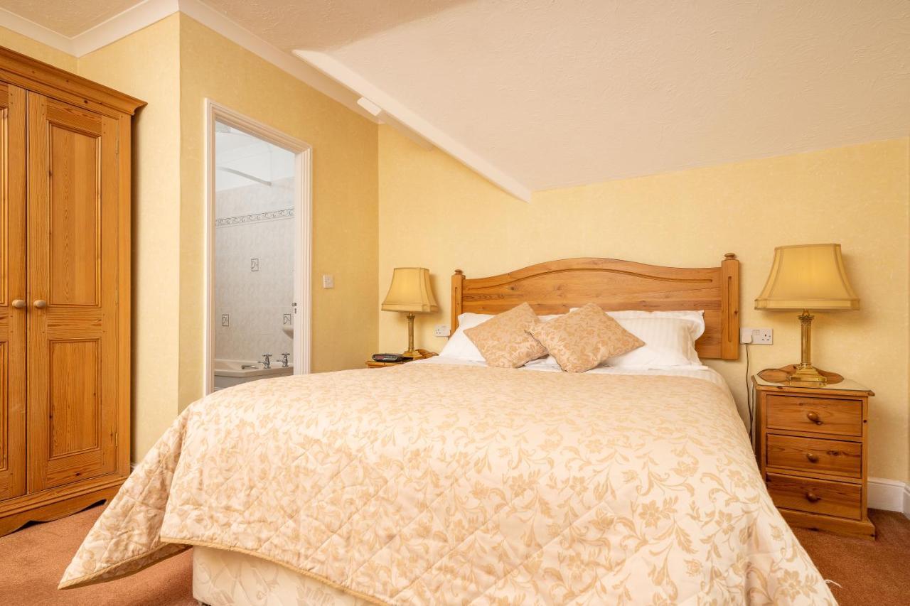 פיינטון Summerhill Hotel מראה חיצוני תמונה