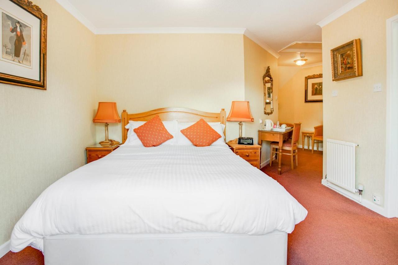 פיינטון Summerhill Hotel מראה חיצוני תמונה