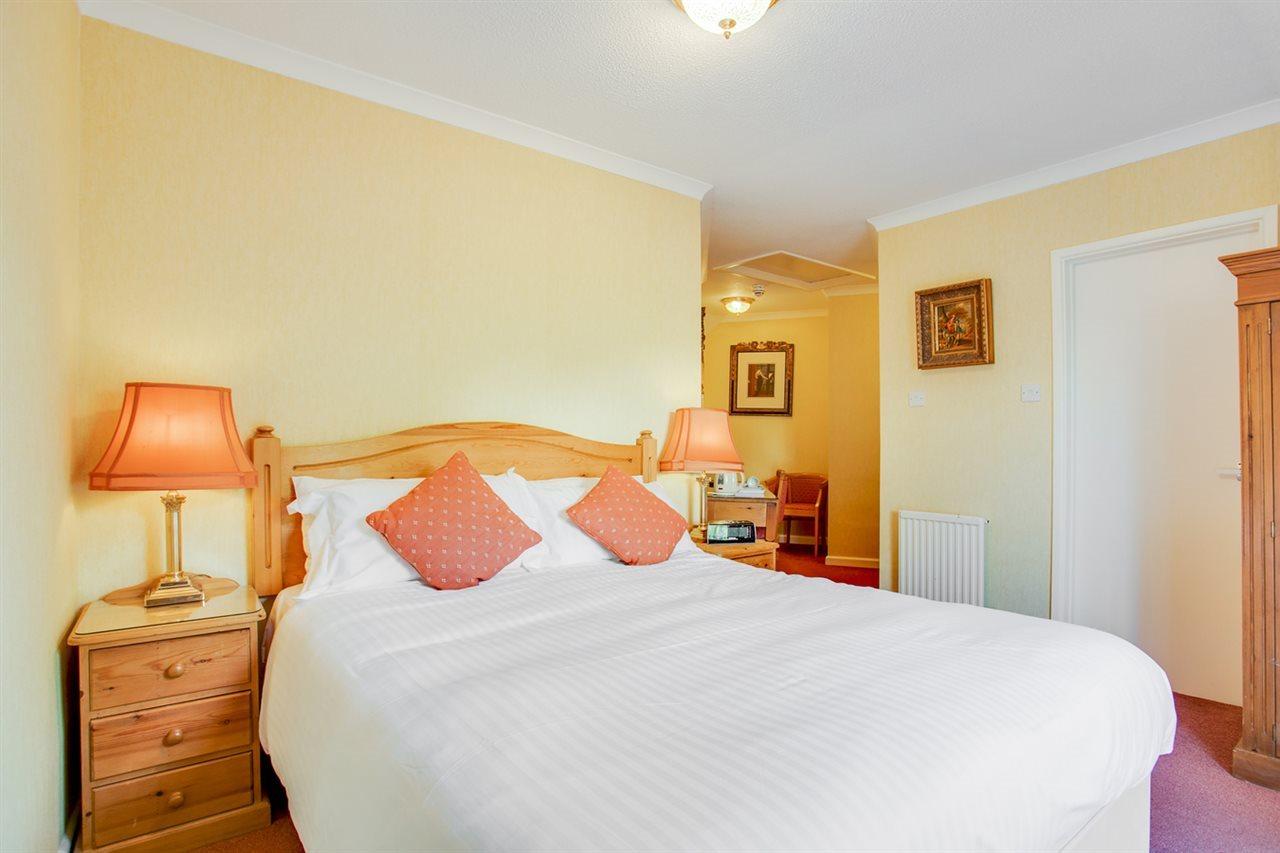 פיינטון Summerhill Hotel מראה חיצוני תמונה
